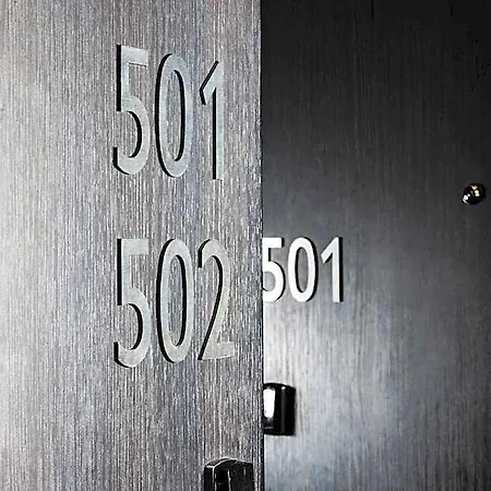 64 Hotel Niza