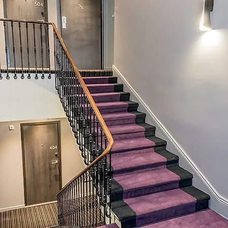 Hotel 64