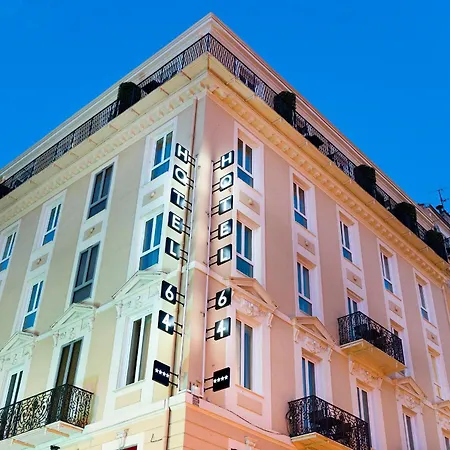 64 Hotell