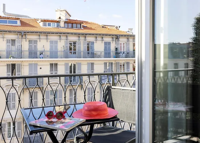 Hotel 64 Nice